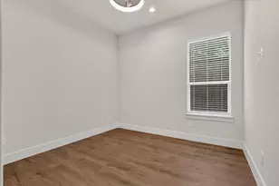 3210 Carpenter Ave, Dallas, TX 75215 - Photo 26