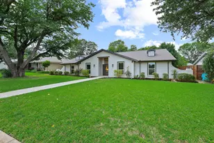 7668 La Cosa Dr, Dallas, TX 75248 - Photo 2