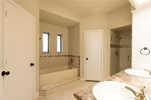 2617 Nantucket Ct, Bedford, TX 76022 - Photo 18