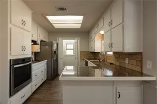 2617 Nantucket Ct, Bedford, TX 76022 - Photo 10