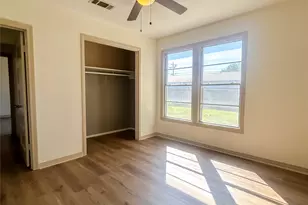 304 N Neches St, Whitney, TX 76692 - Photo 10