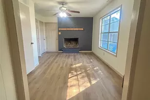 304 N Neches St, Whitney, TX 76692 - Photo 8