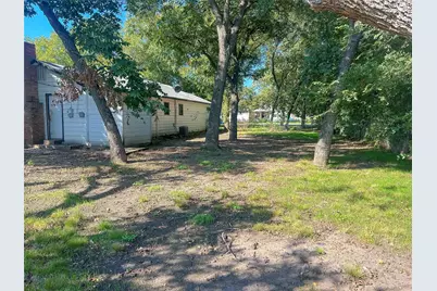 304 N Neches Street, Whitney, TX 76692 - Photo 14