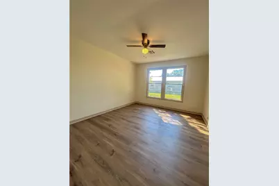 304 N Neches Street, Whitney, TX 76692 - Photo 12