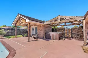 229 Willow Creek Dr, Weatherford, TX 76085 - Photo 4