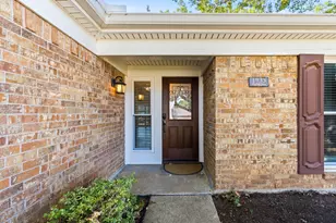1933 Pin Oak Dr, Flower Mound, TX 75028 - Photo 2
