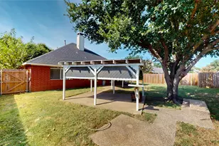 1402 Calais Ct, Euless, TX 76040 - Photo 26