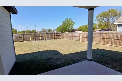 1700 E 10th Avenue, Corsicana, TX 75110 - Photo 6