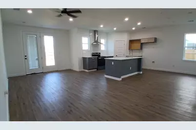 1700 E 10th Avenue, Corsicana, TX 75110 - Photo 8