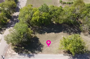 903 Boatley St, Commerce, TX 75428 - Photo 1
