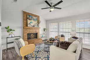 554 Briarcliff Dr, Garland, TX 75043 - Photo 4