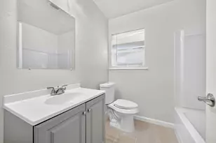 2127 Versailles Dr, Carrollton, TX 75007 - Photo 20