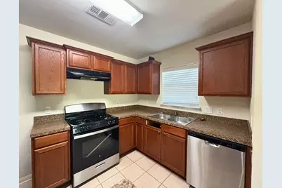 10009 Iron Ridge Drive, Fort Worth, TX 76140 - Photo 4
