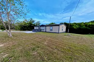 1315 Phoenix Ct, Granbury, TX 76048 - Photo 14