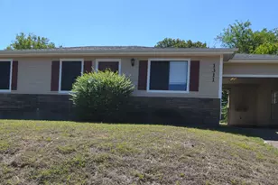1311 W Water St, Weatherford, TX 76086 - Photo 1