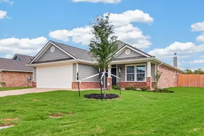 745 Heston Circle, Robinson, TX 76706 - Photo 2