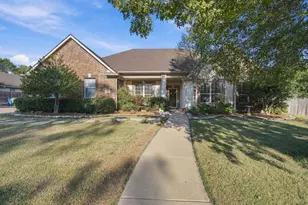 1909 Nancy Jane Cir, Garland, TX 75043 - Photo 1