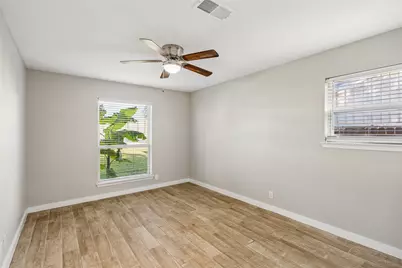 283 Somerset Circle, Bedford, TX 76022 - Photo 12