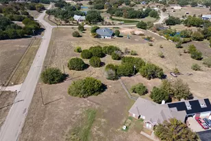 3001 Bob White Dr, Granbury, TX 76049 - Photo 1