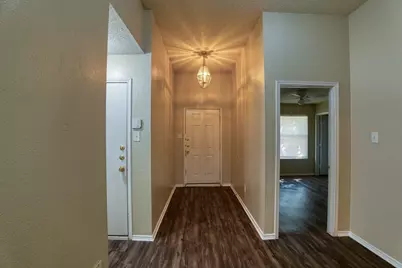 612 Pineview Lane, Fort Worth, TX 76140 - Photo 2