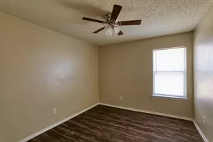 612 Pineview Ln, Fort Worth, TX 76140 - Photo 8