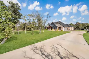 2045 Glenhollow Dr, Weatherford, TX 76088 - Photo 38