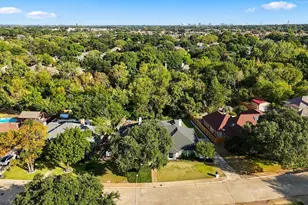 10011 Woodlake Dr, Dallas, TX 75243 - Photo 38