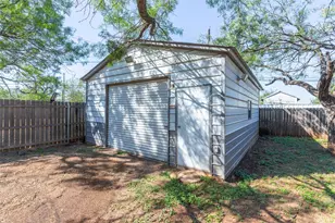 718 Hawthorne St, Abilene, TX 79605 - Photo 32
