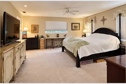 10734 Candlewood Drive, Houston, TX 77042 - Photo 12