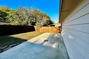 1012 Triple Crown Dr, Fort Worth, TX 76179 - Photo 16