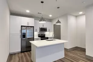 4020 McEwen Rd, Farmers Branch, TX 75244 - Photo 6