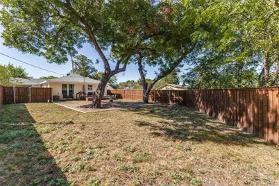 2002 Seevers Avenue, Dallas, TX 75216 - Photo 14
