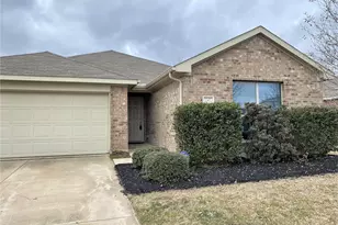 247 Pine Crest Dr, Justin, TX 76247 - Photo 1