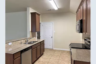 247 Pine Crest Drive, Justin, TX 76247 - Photo 10