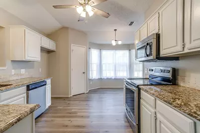 5024 Prairie Creek Trail, Fort Worth, TX 76179 - Photo 10