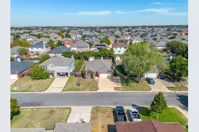 5024 Prairie Creek Trail, Fort Worth, TX 76179 - Photo 2