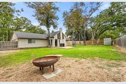 237 E Hideaway, Hideaway, TX 75771 - Photo 4