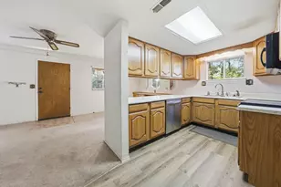 114 Lowe Dr, Mabank, TX 75156 - Photo 8