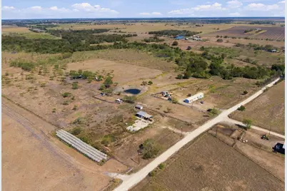 9408 County Road 2220, Barry, TX 75102 - Photo 12