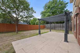 1102 Tanglewood Dr, Mansfield, TX 76063 - Photo 24