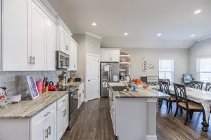6717 Red Yucca Rd, Abilene, TX 79606 - Photo 8
