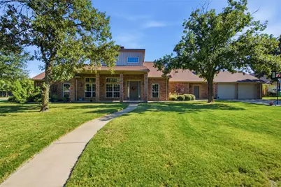 800 Cottonwood Court, Stephenville, TX 76401 - Photo 1