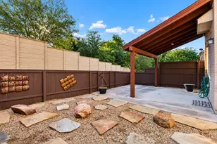 6112 Black Swan Cir, Garland, TX 75044 - Photo 32