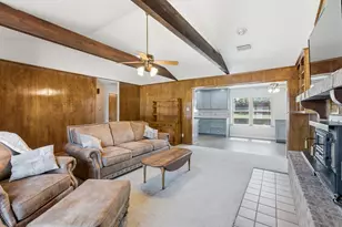 101 W Park St, Decatur, TX 76234 - Photo 6