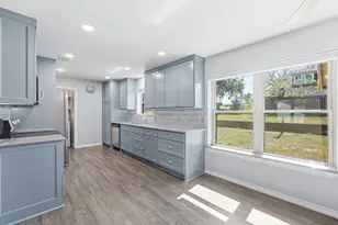 101 W Park St, Decatur, TX 76234 - Photo 10