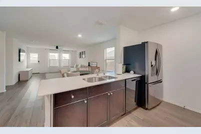 424 Frio Pass Trl, Haslet, TX 76052 - Photo 2