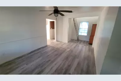 1092 W Elm Street, Stephenville, TX 76401 - Photo 6