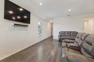 15127 Athena Dr, Dallas, TX 75253 - Photo 4