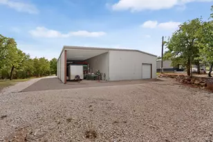 111 Clear Creek Dr, Sunset, TX 76270 - Photo 32