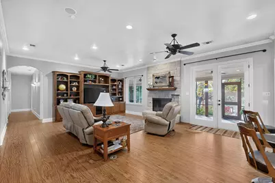 111 Clear Creek Drive, Sunset, TX 76270 - Photo 6